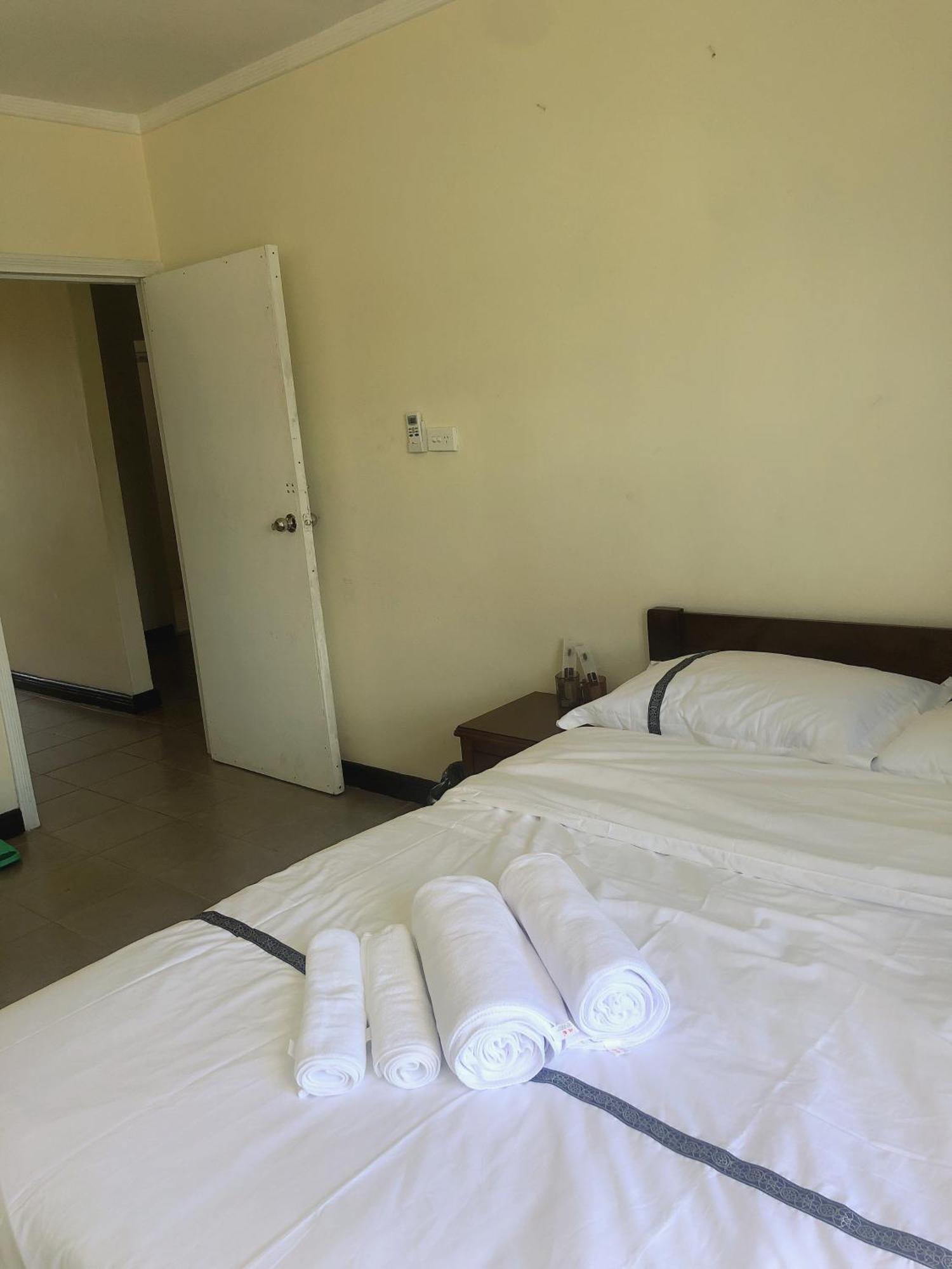 Cc Airport Rooms Nadi Exterior photo